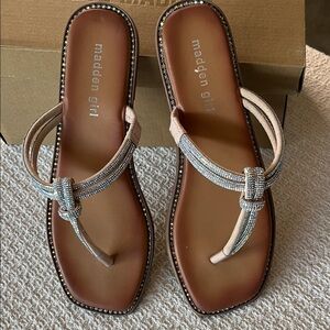 Steve Madden -Madden Girl Hollis rhinestone sandals, women sz 7.5, knot t-strap
